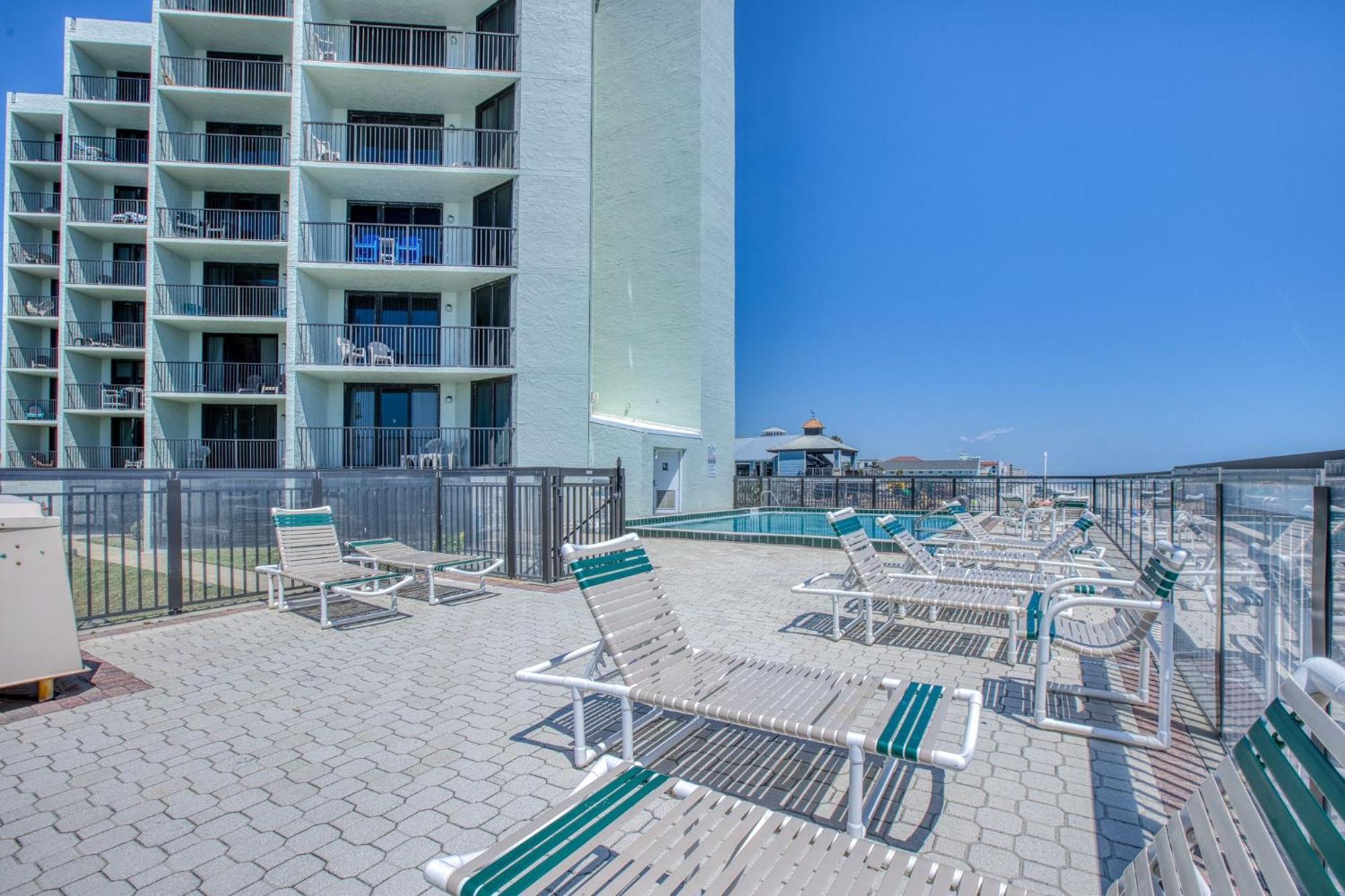 Ocean View With A Beachfront Pool At Ocean Trillium Condo ~ 403 New Smyrna Beach Bagian luar foto