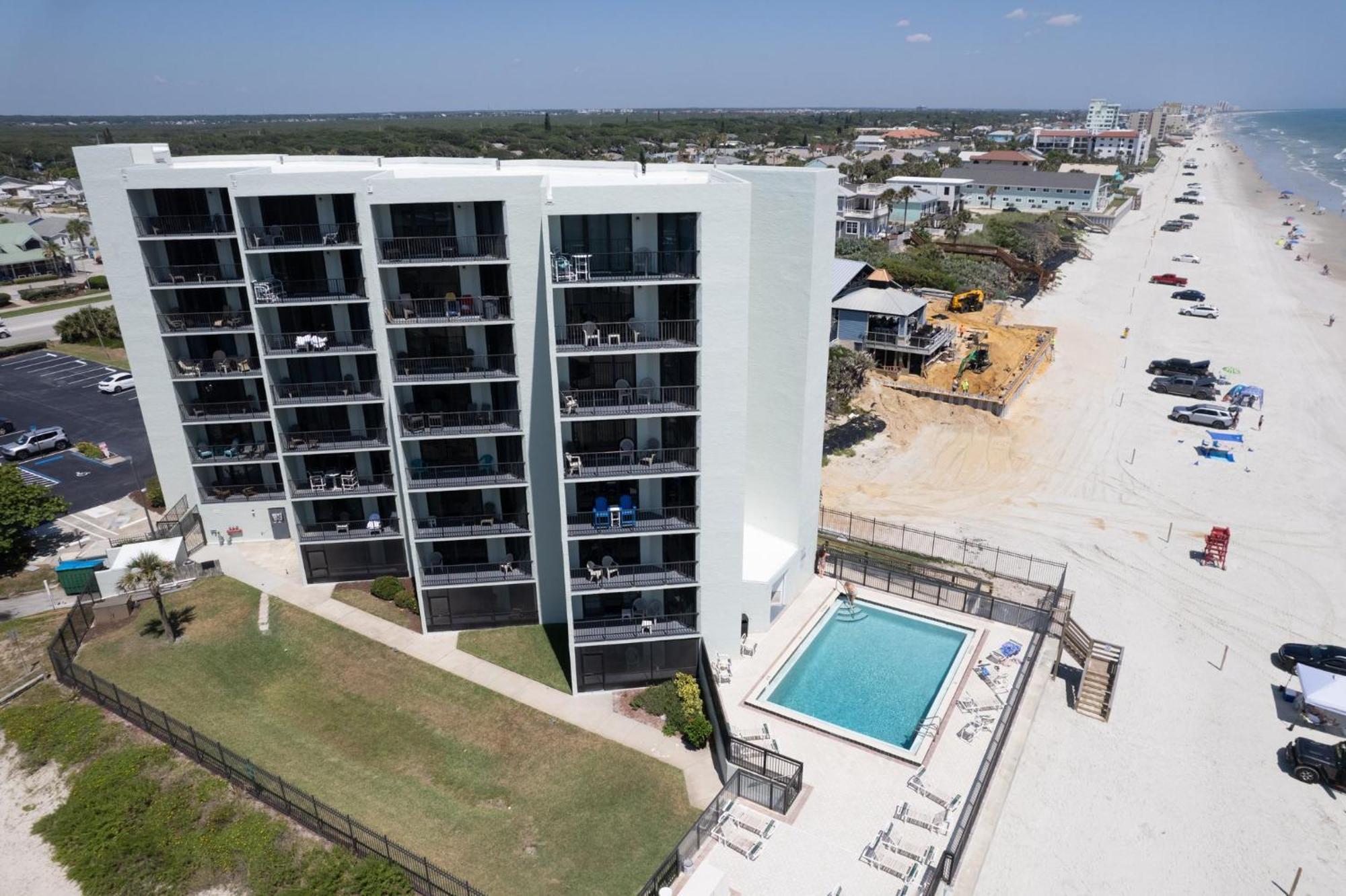 Ocean View With A Beachfront Pool At Ocean Trillium Condo ~ 403 New Smyrna Beach Bagian luar foto